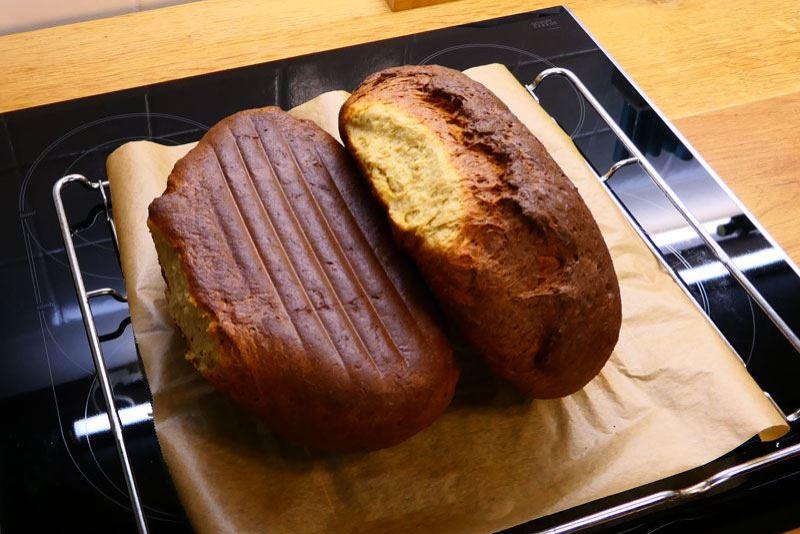 Das Low Carb und Keto Weissbrot sieht aus wie aus dem Holzofen